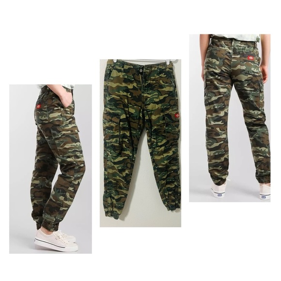 Dickies Buckle Women’s Size 5/27 Olive Camouflage Utility Cargo Joggers Pants - Picture 1 of 10